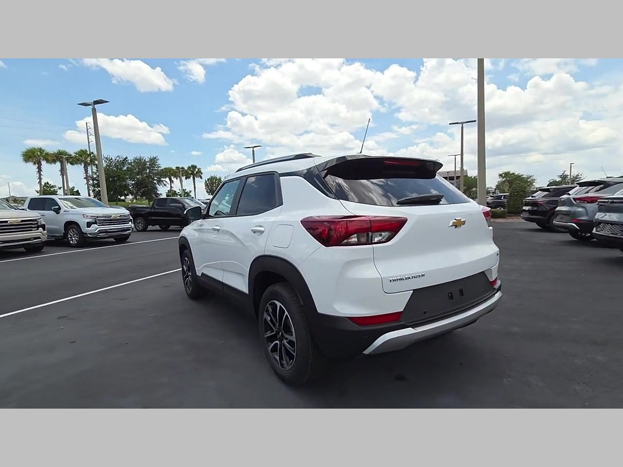 New 2026 Chevrolet TrailBlazer LT w/ Driver Confidence Package FWD image 21