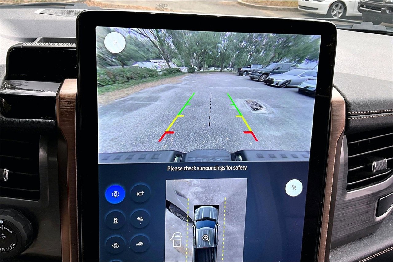 Used 2023 Ford F150 Lightning Lariat w/ Equipment Group 511A High image 13