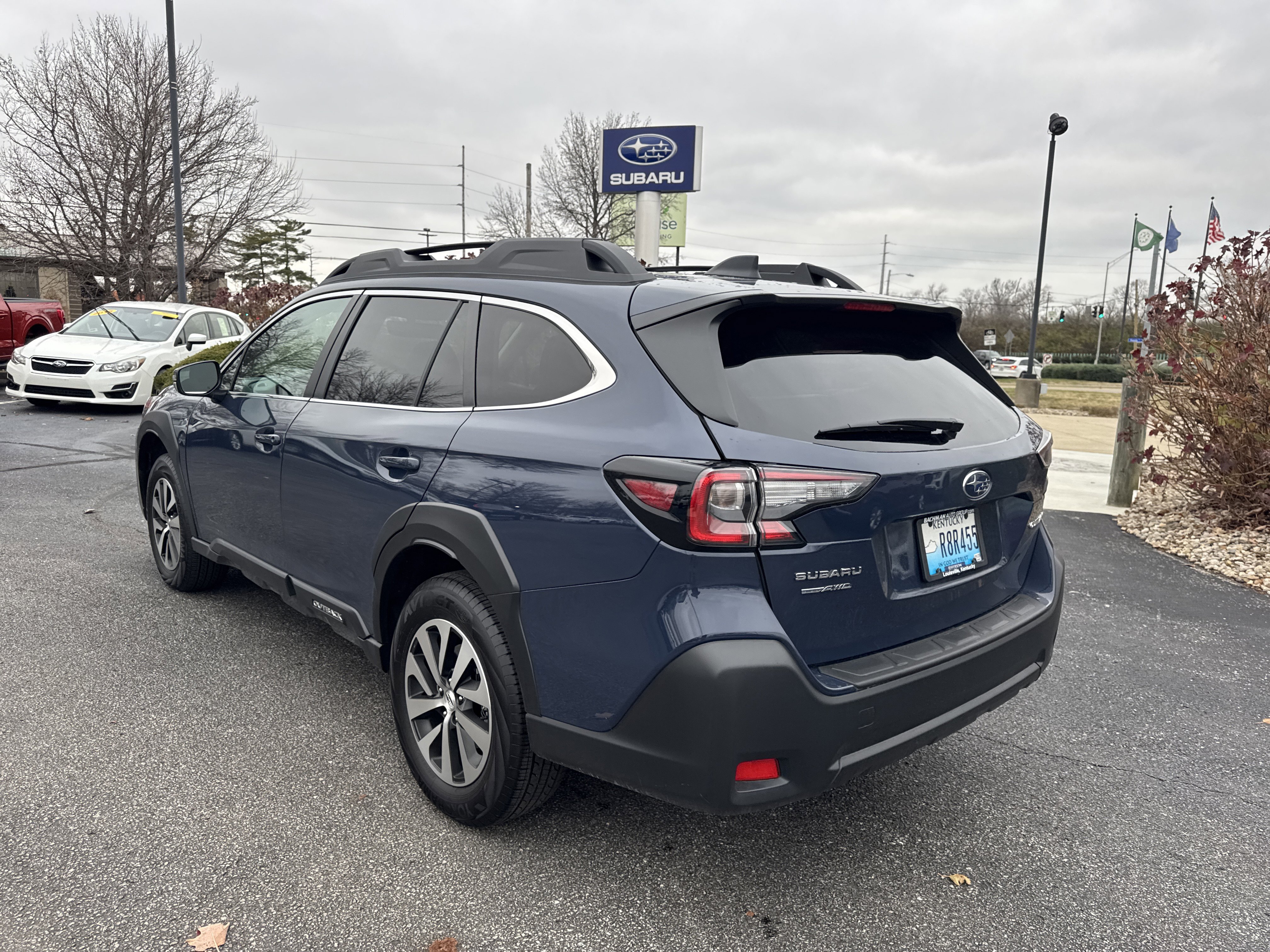 Certified 2025 Subaru Outback Premium w/ Popular Package #1A image 12