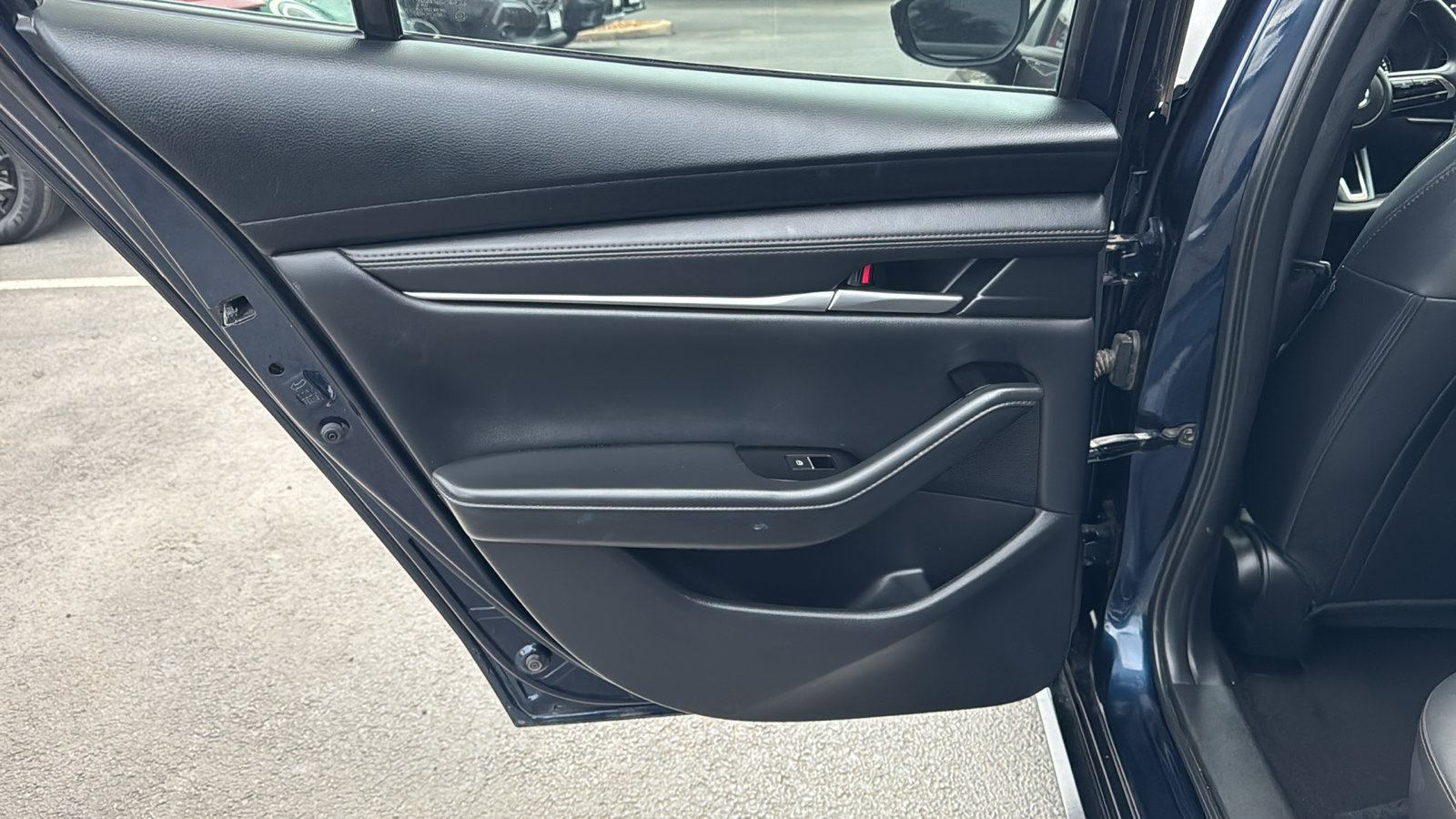 Certified 2025 MAZDA MAZDA3 s image 18