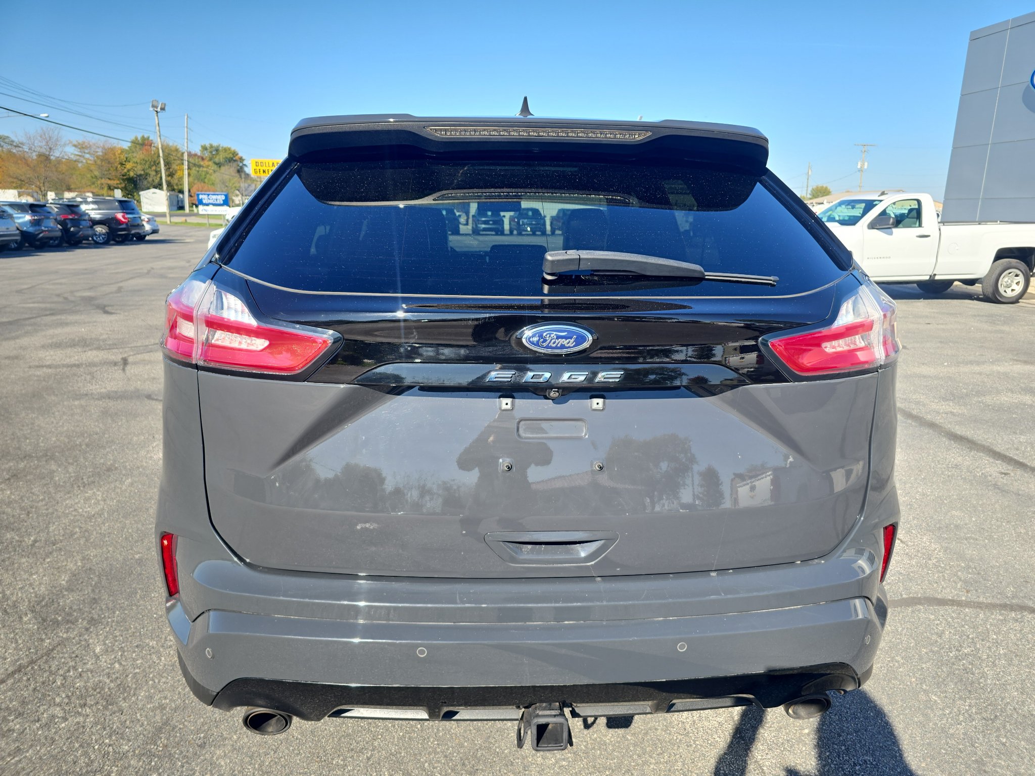 Used 2021 Ford Edge ST-Line w/ Class II Trailer Tow Package AWD/4WD image 7