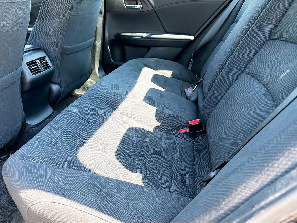 Used 2017 Honda Accord EX image 18