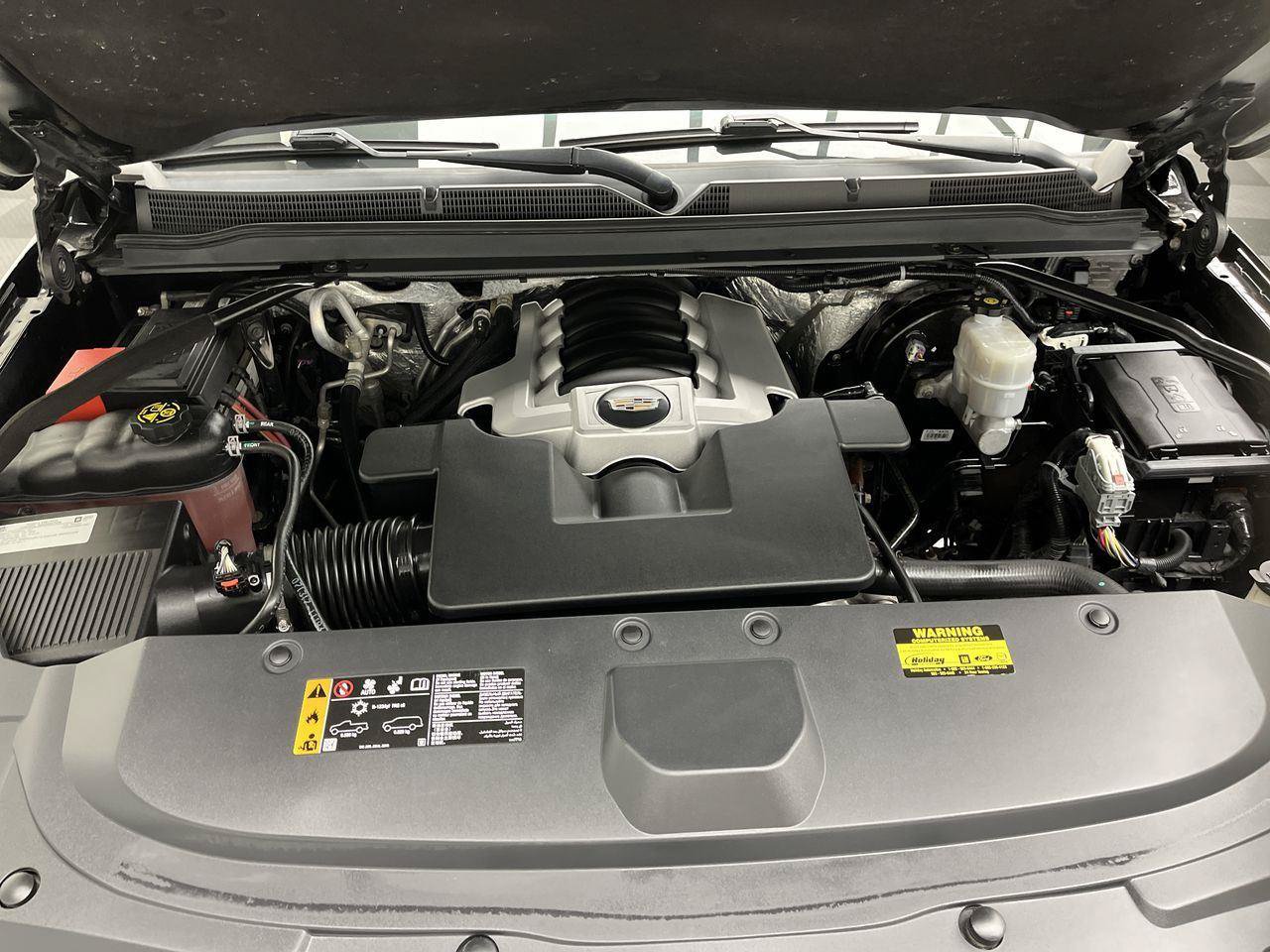 Used 2017 Cadillac Escalade Premium Luxury AWD/4WD image 35