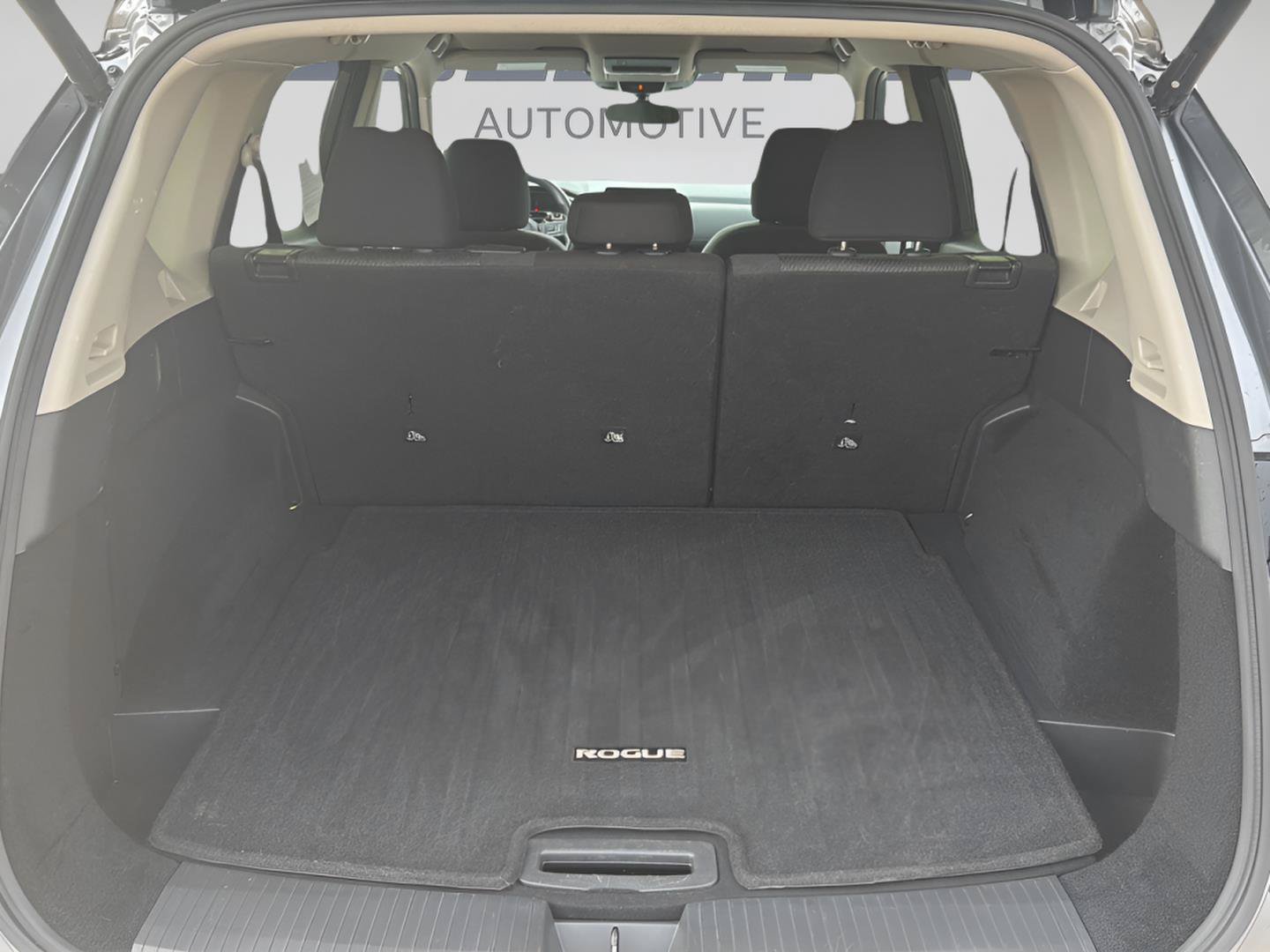Used 2024 Nissan Rogue SV AWD/4WD image 30