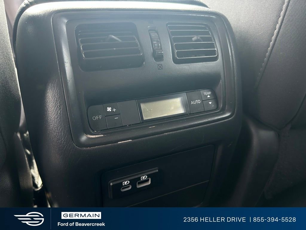 Used 2020 Nissan Pathfinder S AWD/4WD image 27
