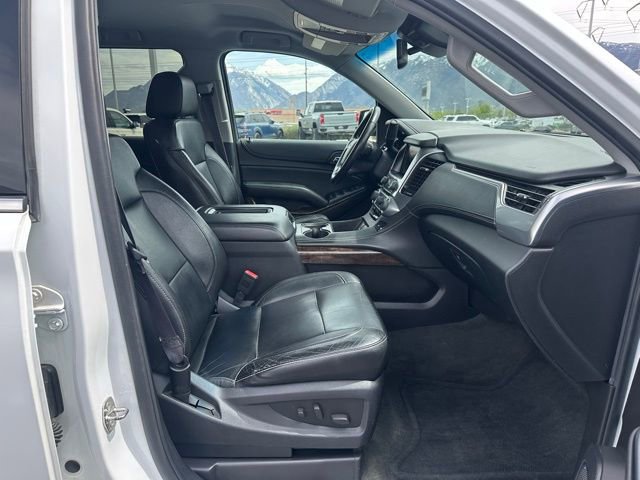 Used 2015 Chevrolet Suburban LT w/ Luxury Package image 17