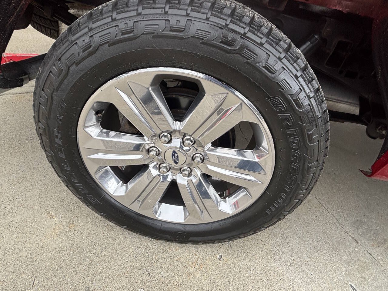 Used 2019 Ford F150 XLT w/ Equipment Group 302A Luxury AWD/4WD image 33