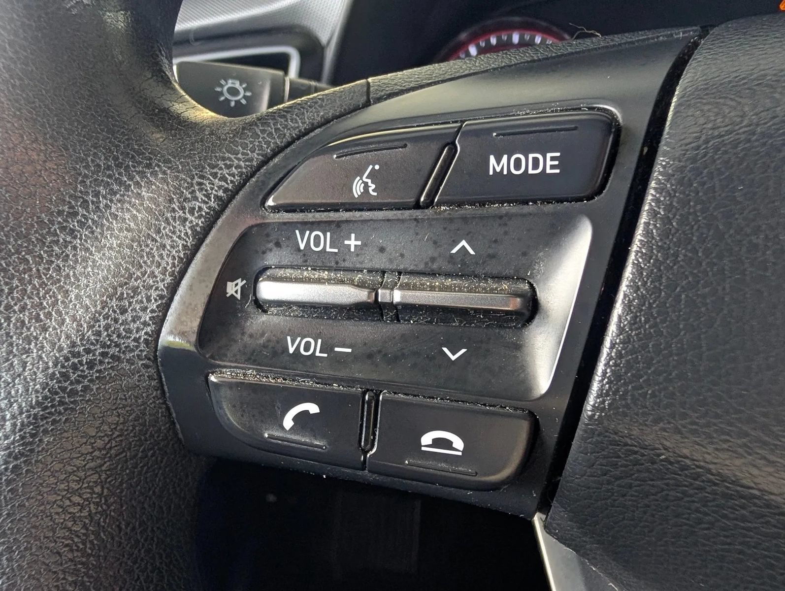 Used 2019 Hyundai Veloster 2.0 FWD image 29