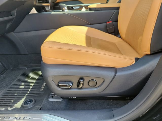 Used 2024 Lexus RX 350 Premium Plus w/ Convenience Package image 18