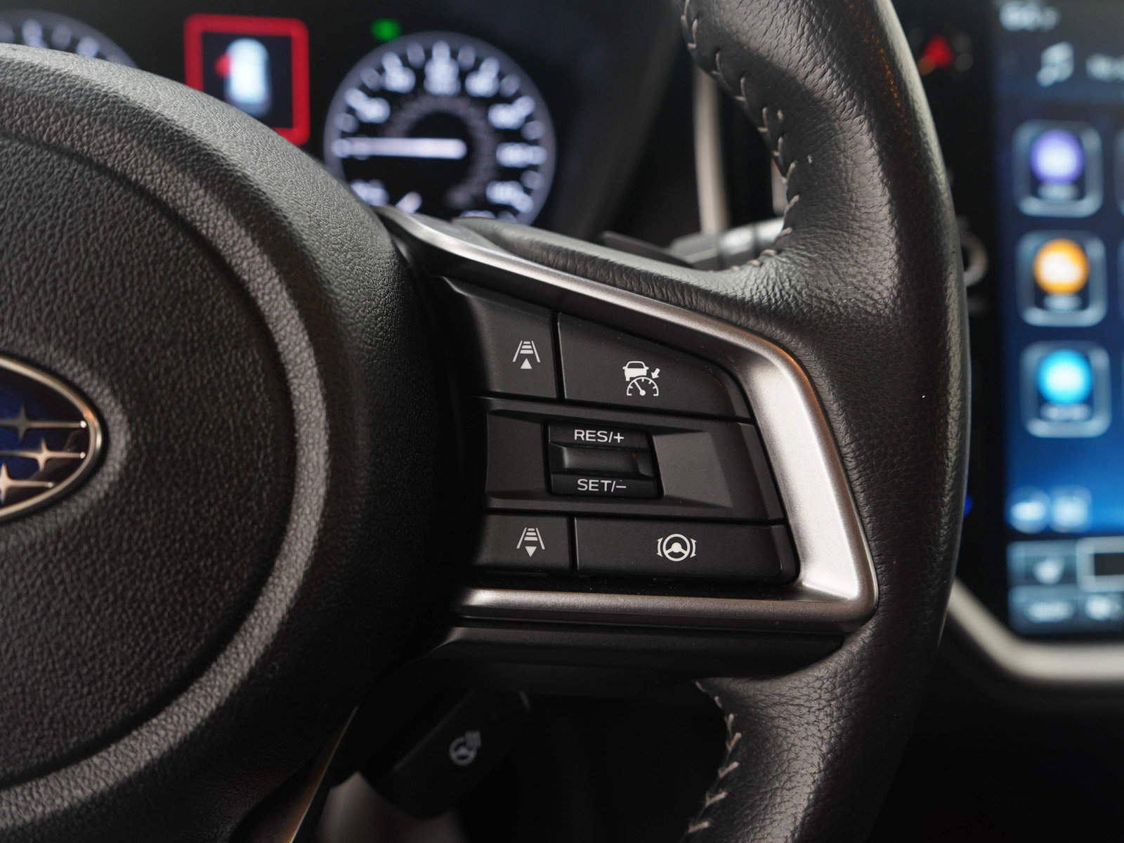 Used 2023 Subaru Ascent Limited image 29