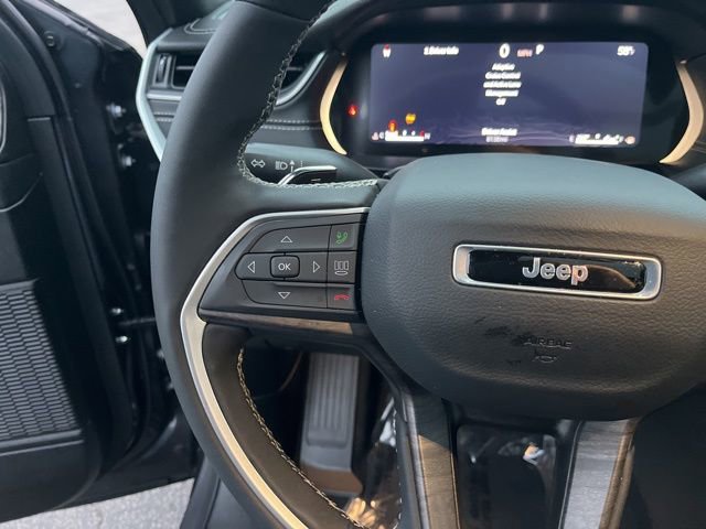 Used 2025 Jeep Grand Cherokee L Limited image 22