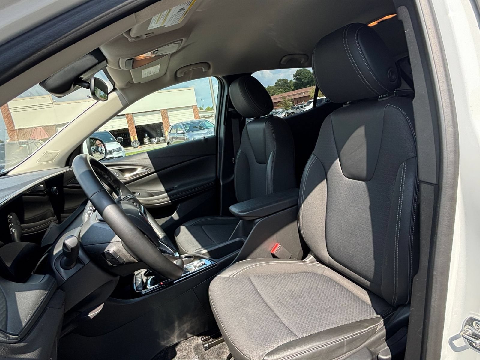 Used 2025 Buick Encore GX Preferred FWD image 26