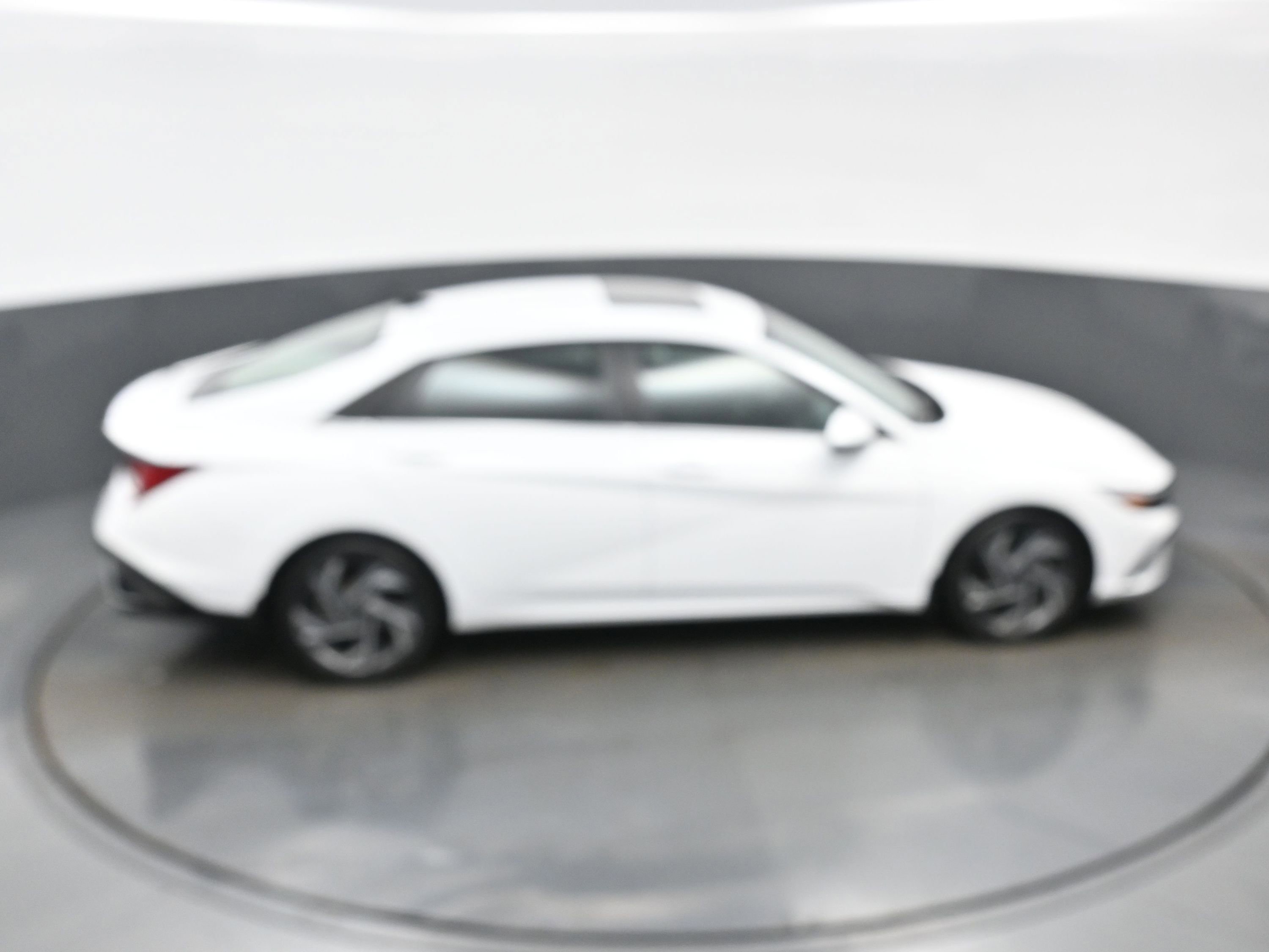 Certified 2025 Hyundai Elantra SEL FWD image 34