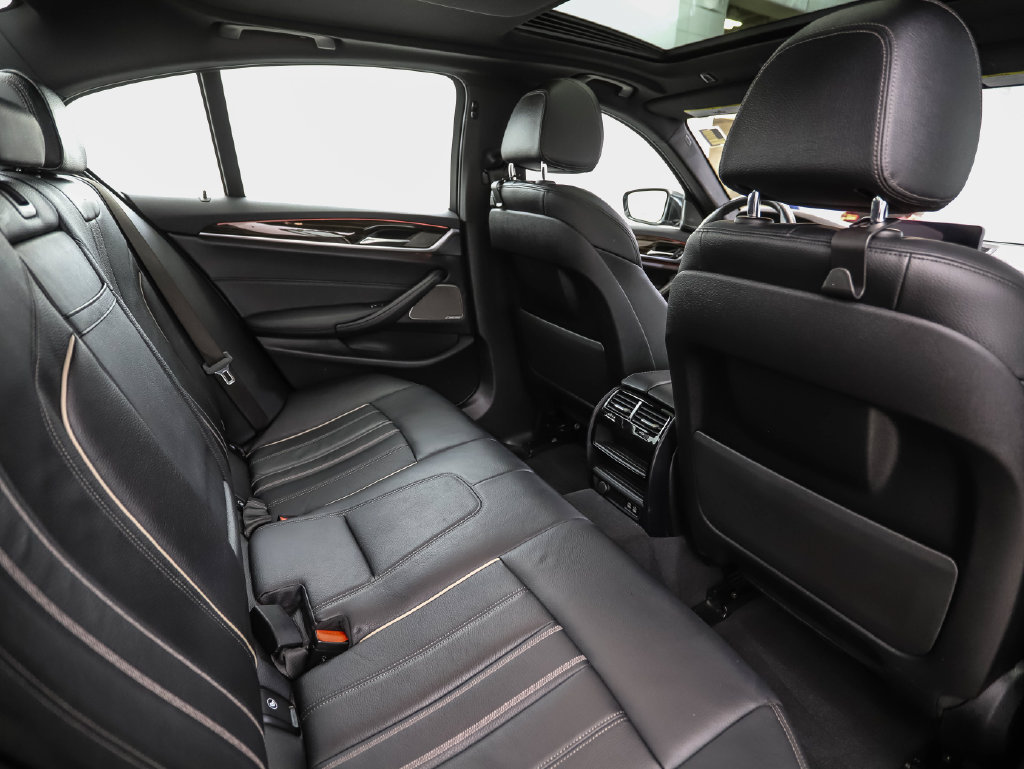 Used 2021 BMW 540i xDrive w/ Premium Package AWD/4WD image 26