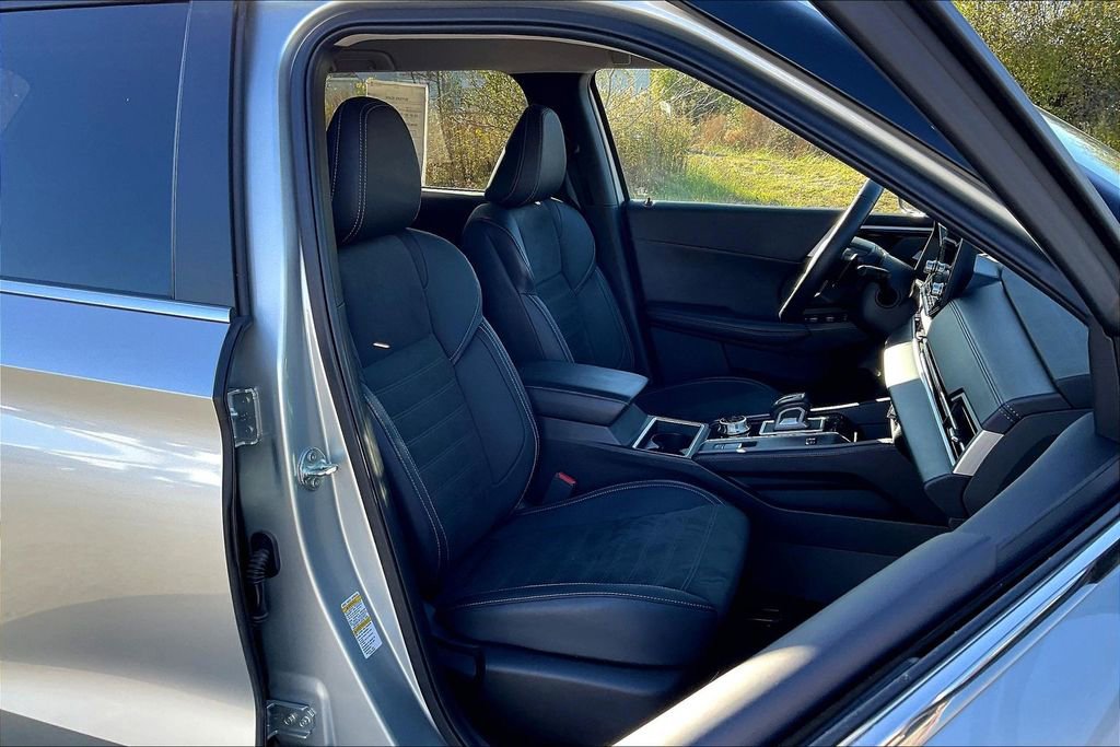 Used 2024 Mitsubishi Outlander SE image 7