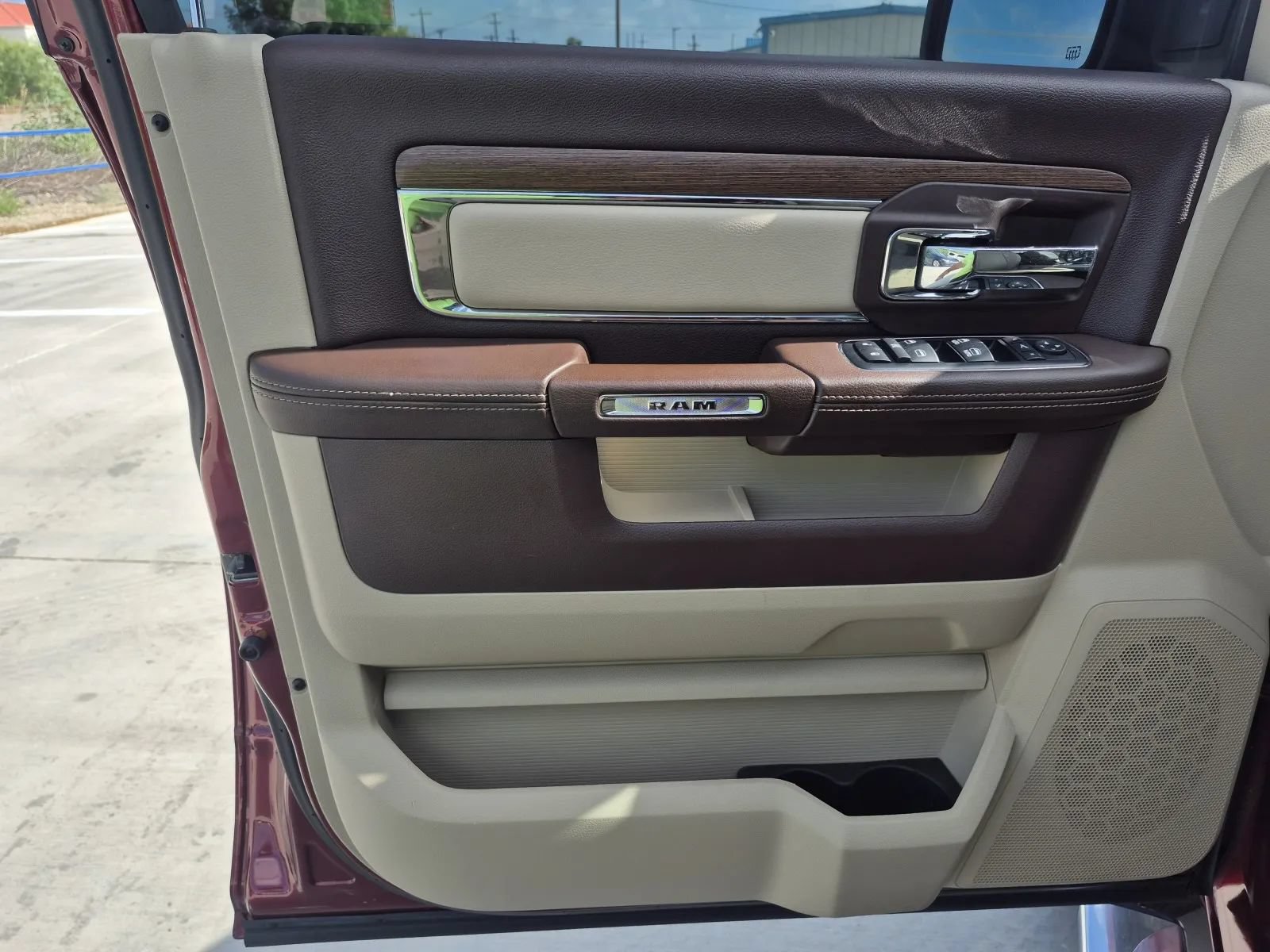 Used 2018 RAM 2500 Laramie AWD/4WD image 14