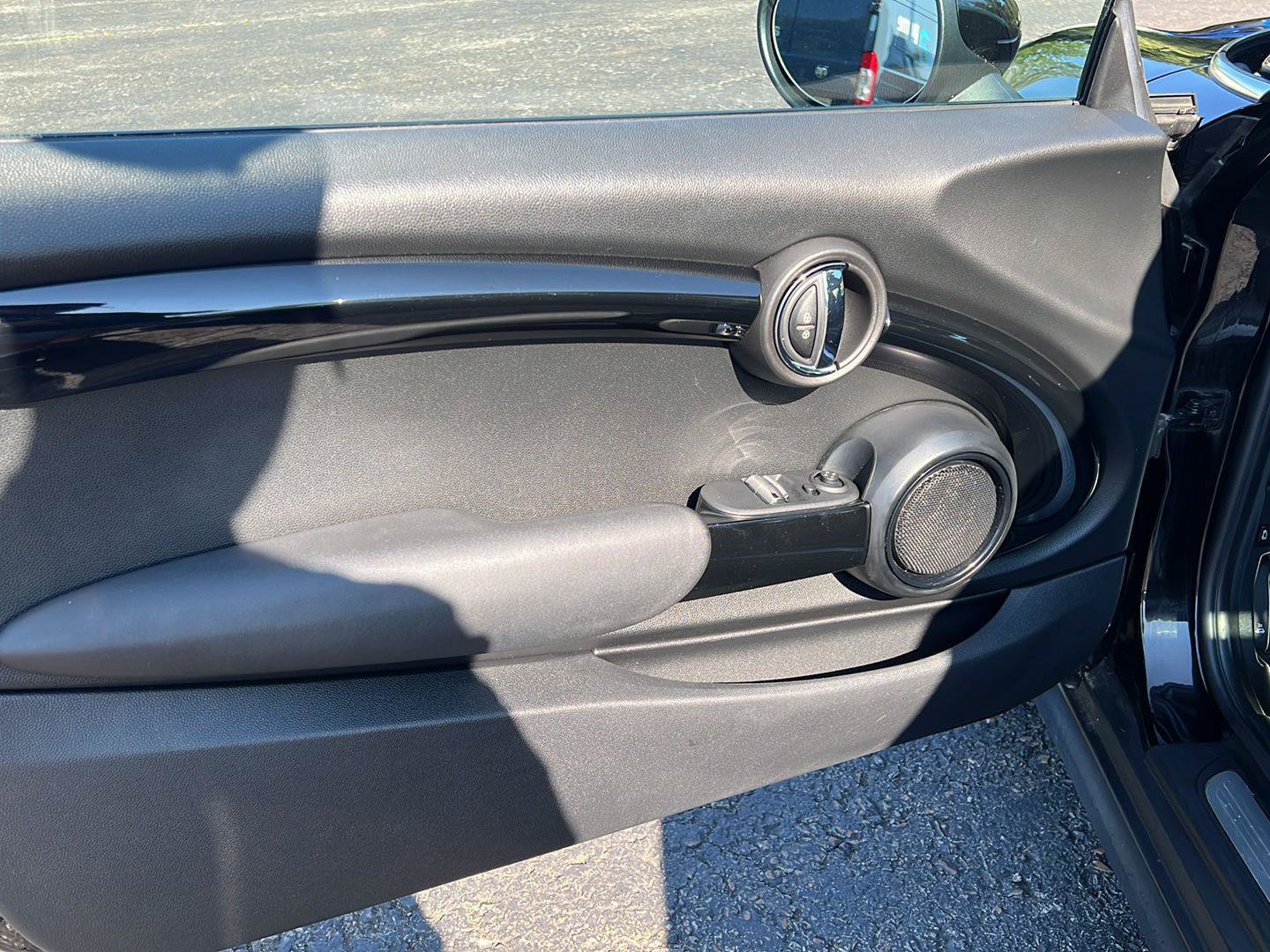 Used 2018 MINI Cooper S FWD image 17