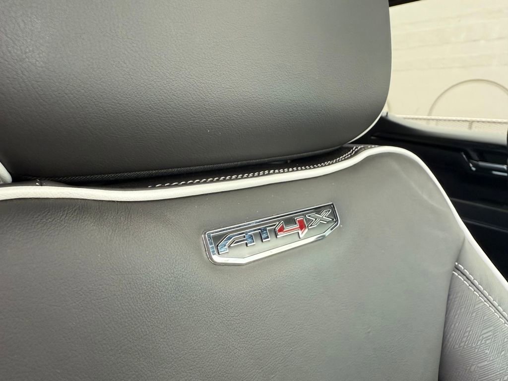 Used 2022 GMC Sierra 1500 AT4X image 26