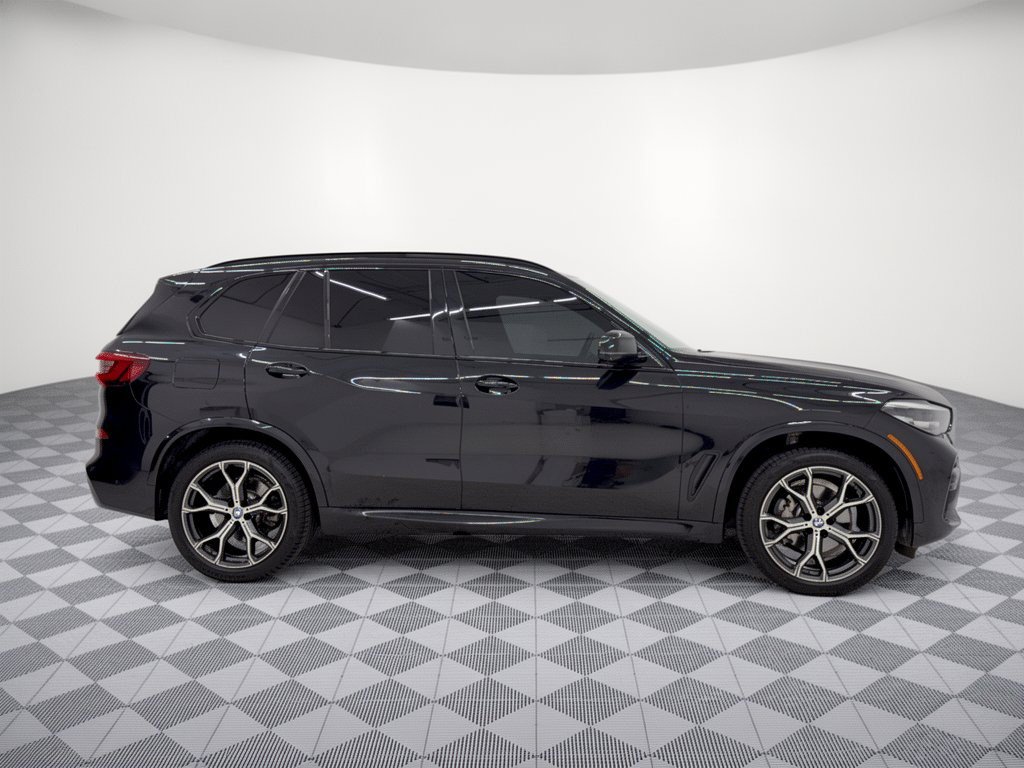 Used 2022 BMW X5 xDrive40i w/ M Sport Package AWD/4WD image 8
