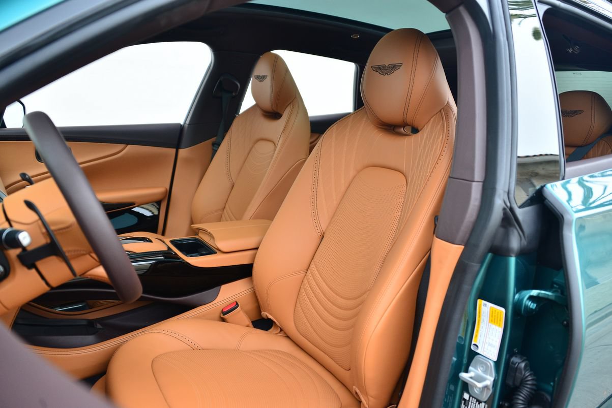 Used 2023 Aston Martin DBX 707 AWD/4WD image 17