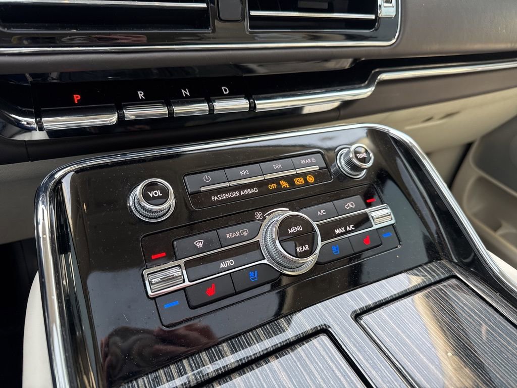 Used 2023 Lincoln Navigator L Black Label image 15