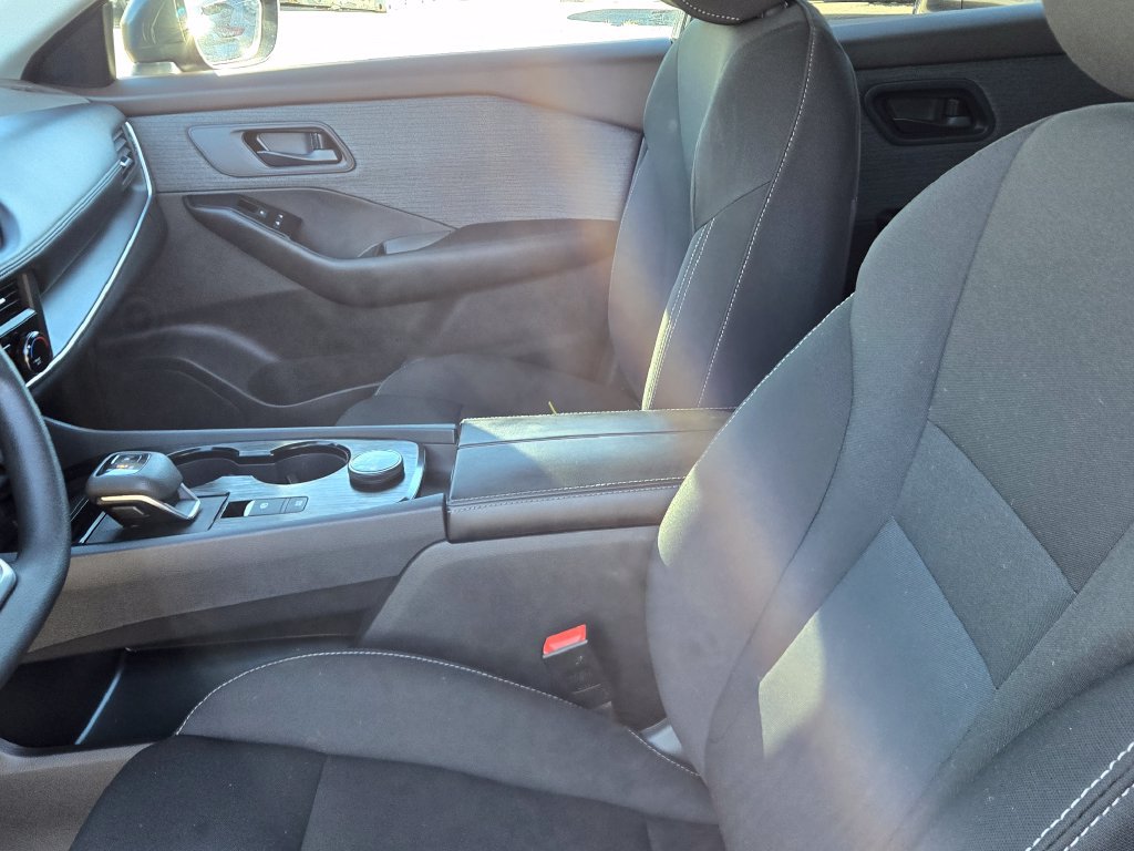 Used 2023 Nissan Rogue S AWD/4WD image 13