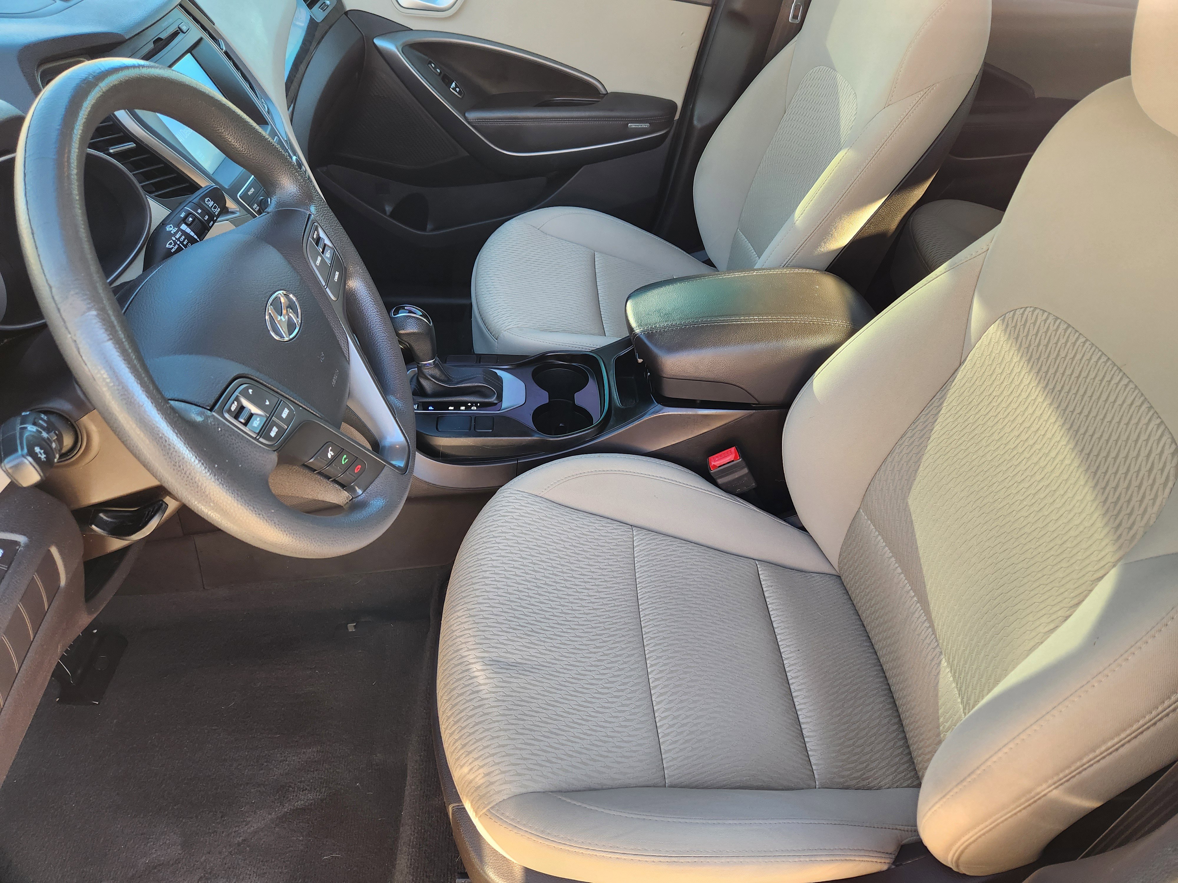 Used 2017 Hyundai Santa Fe Sport image 13