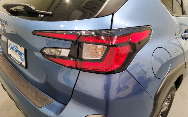 Used 2024 Subaru Crosstrek 2.0i Premium AWD/4WD image 8