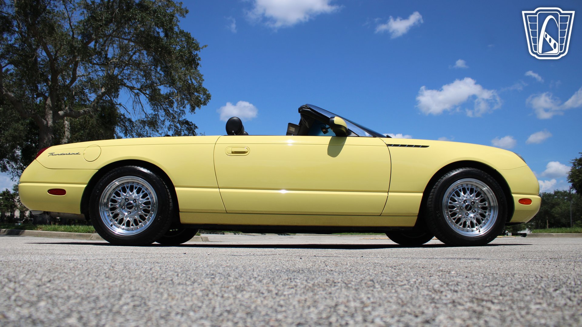 Used 2002 Ford Thunderbird RWD image 20