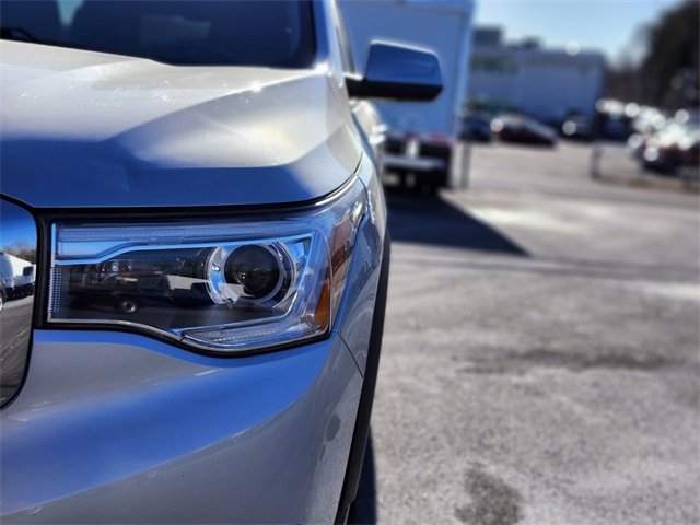 Used 2017 GMC Acadia SLE w/ Driver Alert Package I image 10