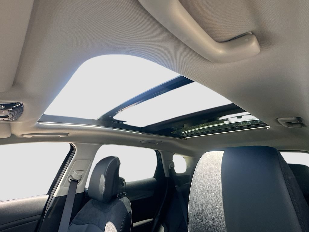 New 2026 Kia Sportage SX FWD image 23