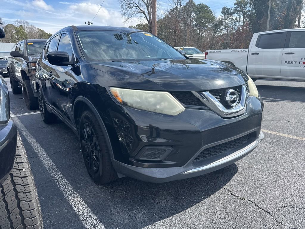 Used 2016 Nissan Rogue S image 2
