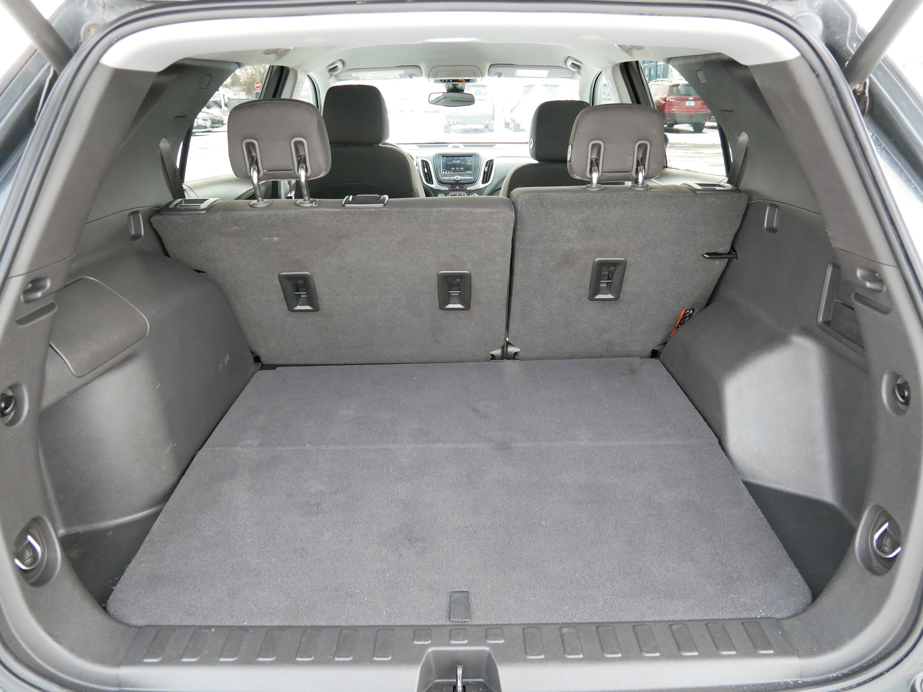 Used 2020 Chevrolet Equinox LT image 18