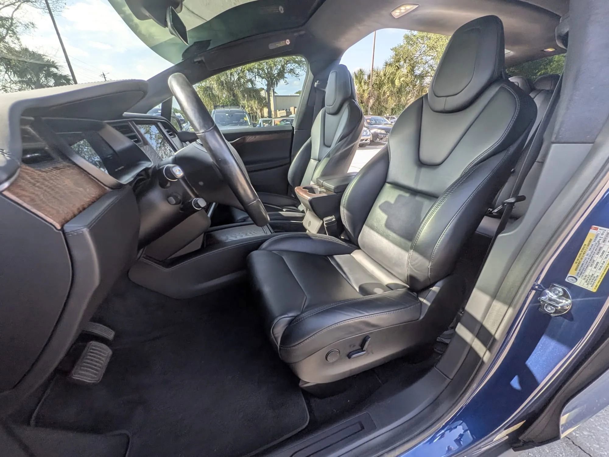 Used 2019 Tesla Model X 100D AWD/4WD image 15