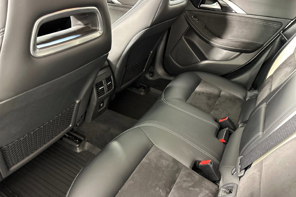 Used 2017 INFINITI QX30 Sport FWD image 14