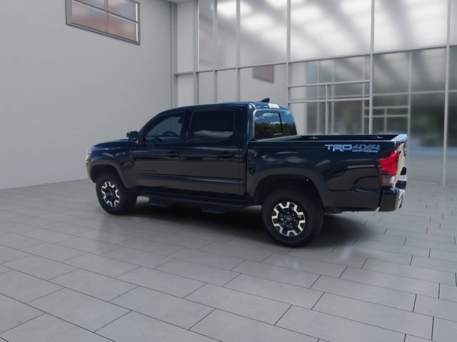 Used 2018 Toyota Tacoma TRD Off-Road AWD/4WD image 6