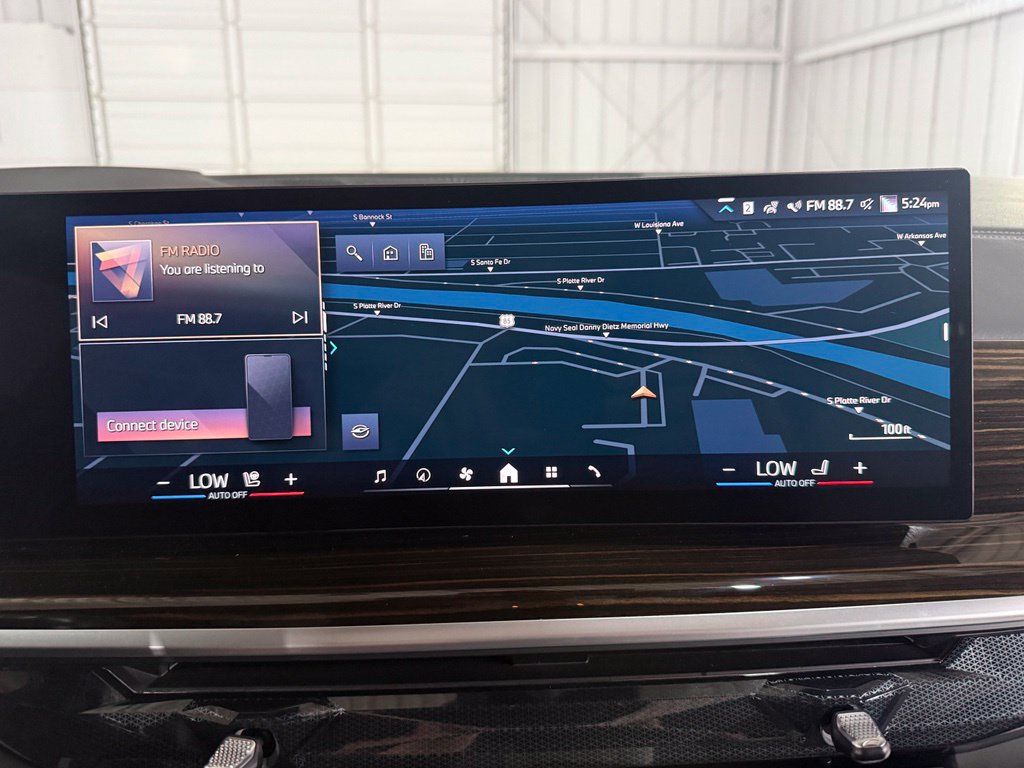 Used 2025 BMW X7 xDrive40i w/ Executive Package AWD/4WD image 41