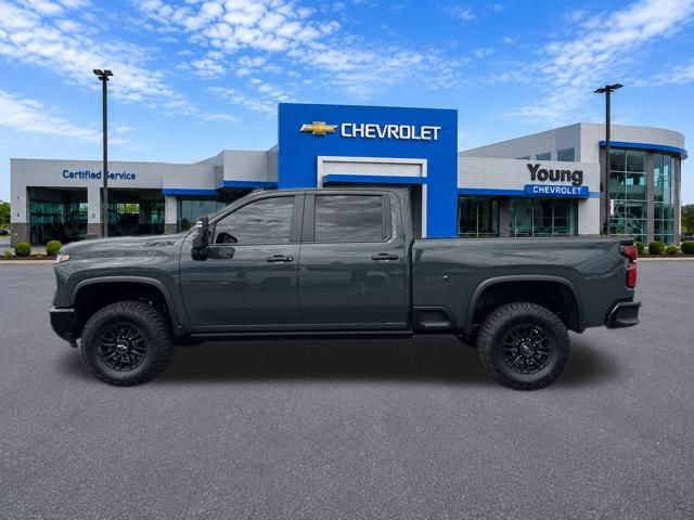 Used 2026 Chevrolet Silverado 2500 ZR2 w/ LPO, Dark Essentials Package AWD/4WD image 4