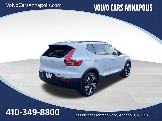 Certified 2024 Volvo XC40 B5 Ultimate w/ Protection Package Premier AWD/4WD image 8