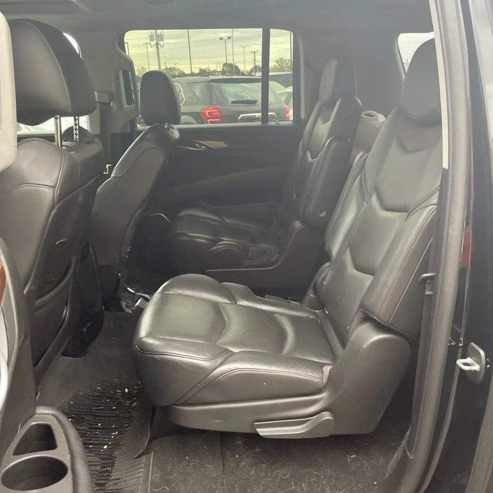 Used 2017 Cadillac Escalade ESV Premium Luxury AWD/4WD image 22