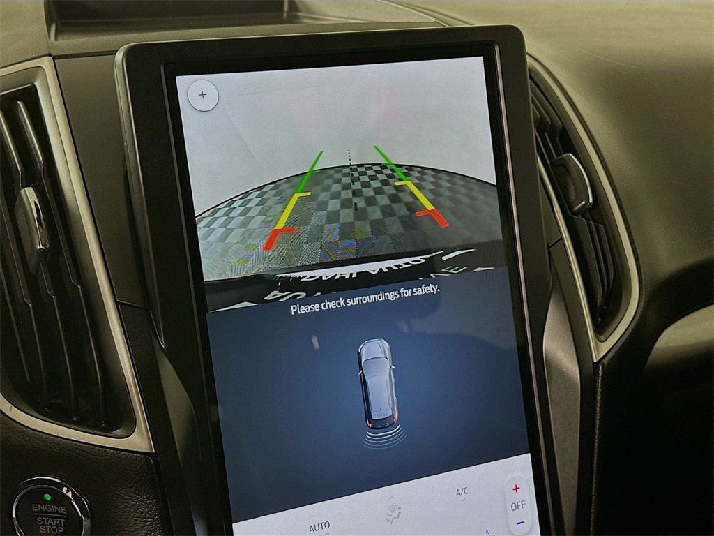 Used 2023 Ford Edge SEL image 19