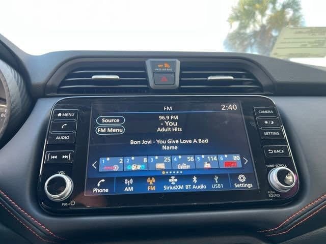 New 2025 Nissan Versa SR w/ Trunk Package FWD image 20