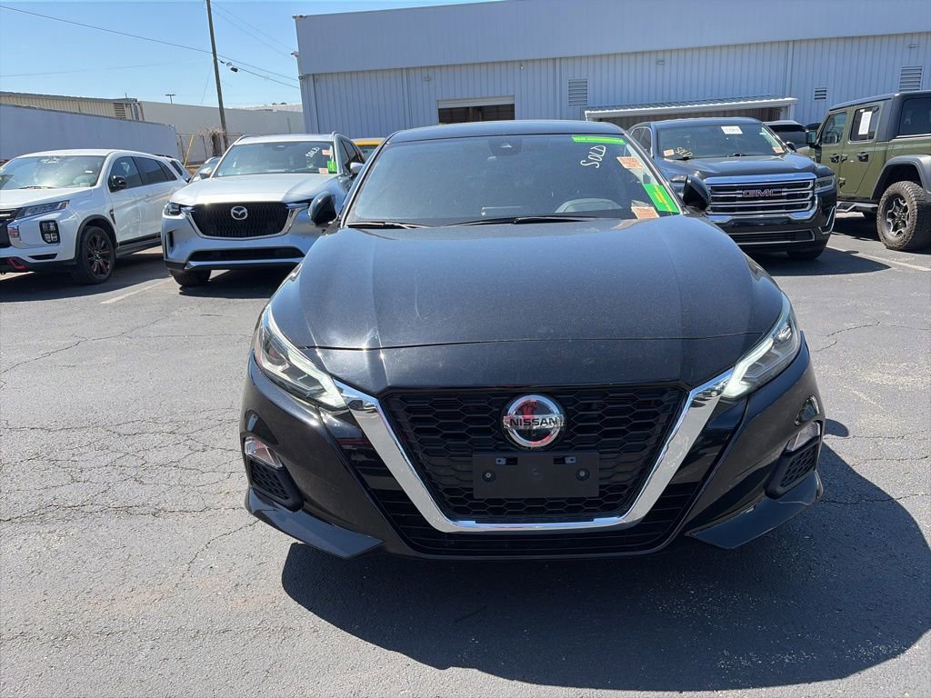 Used 2020 Nissan Altima 2.5 SR image 2