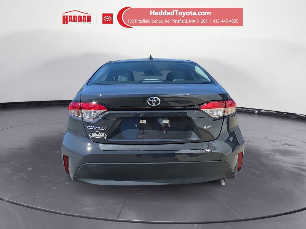 Used 2025 Toyota Corolla LE w/ Convenience Package FWD image 4