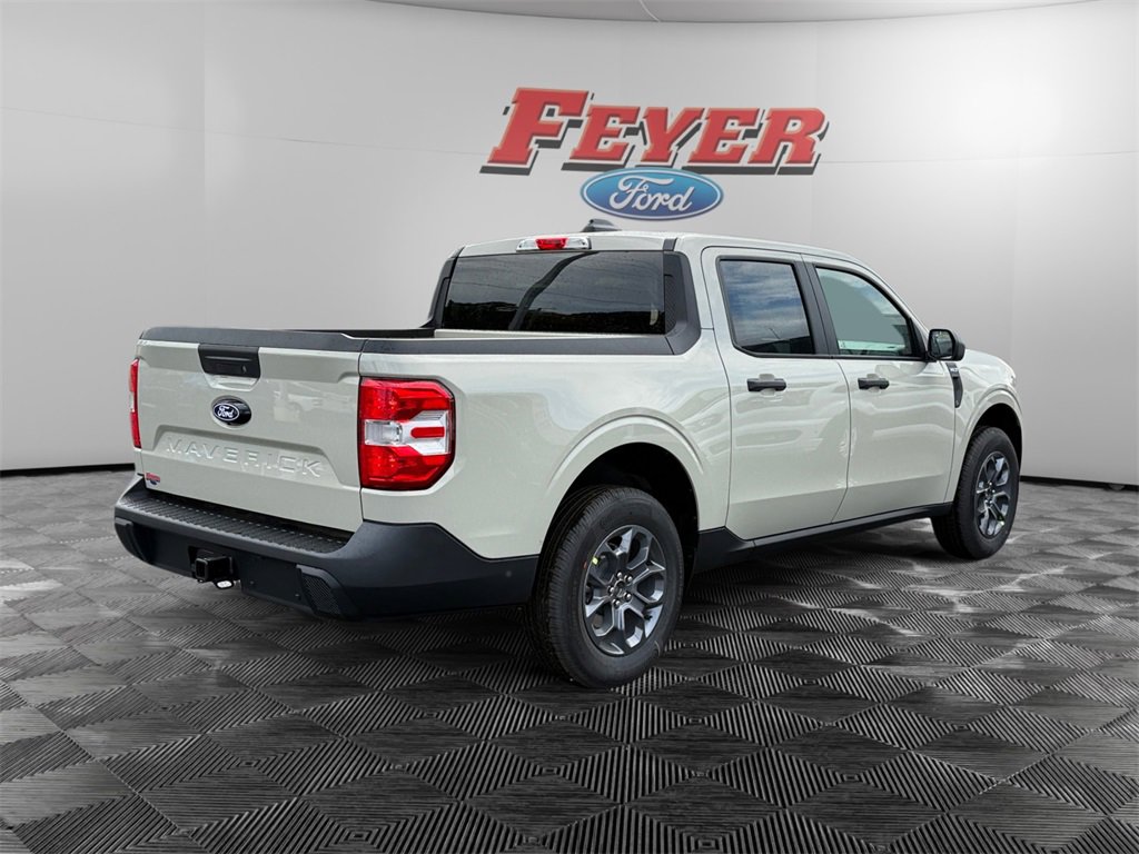 New 2025 Ford Maverick XLT w/ Equipment Group 302A image 7