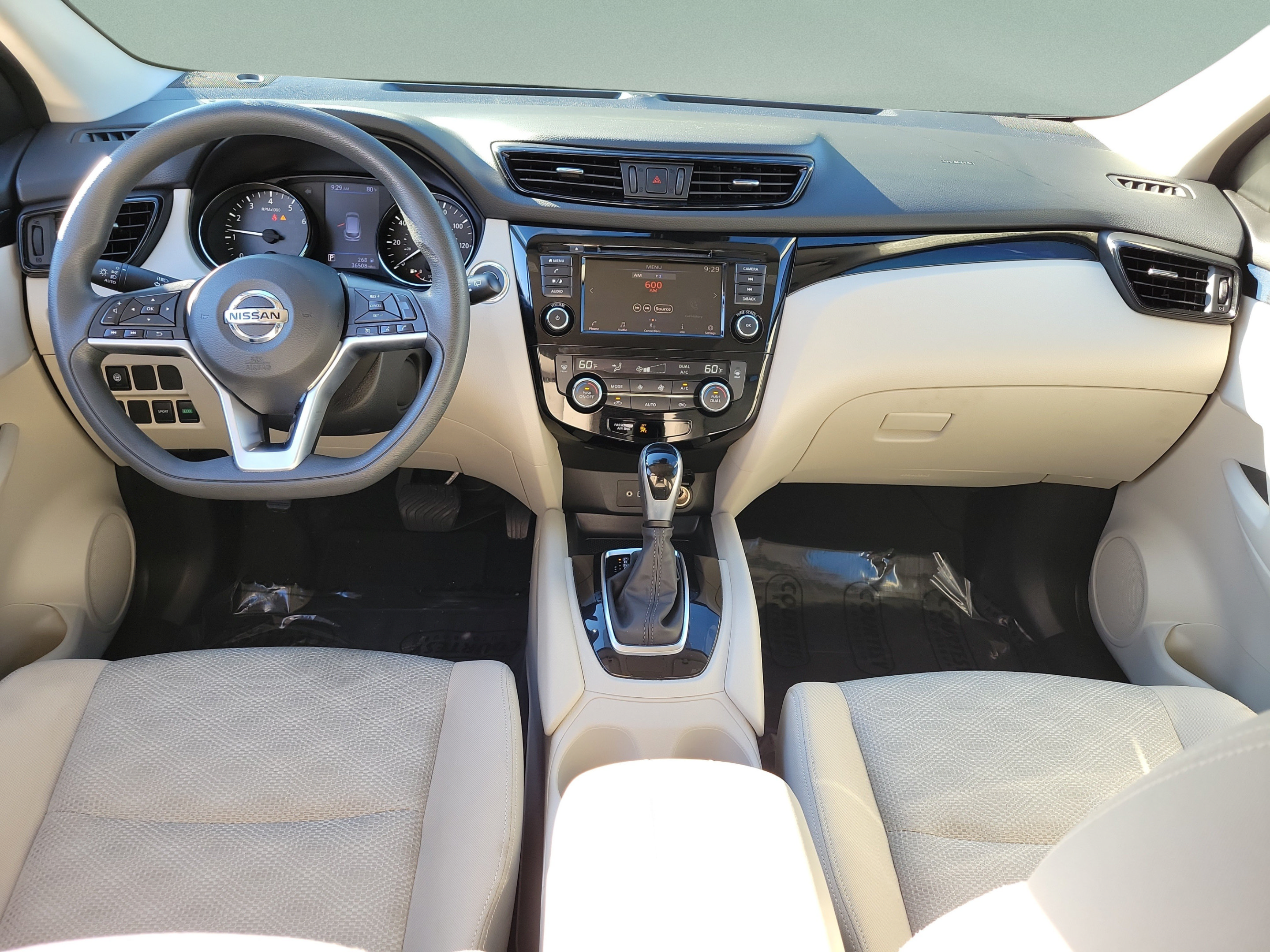 Used 2020 Nissan Rogue Sport SV FWD image 8