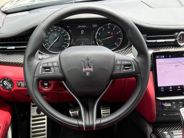 Used 2022 Maserati Quattroporte Trofeo RWD image 44