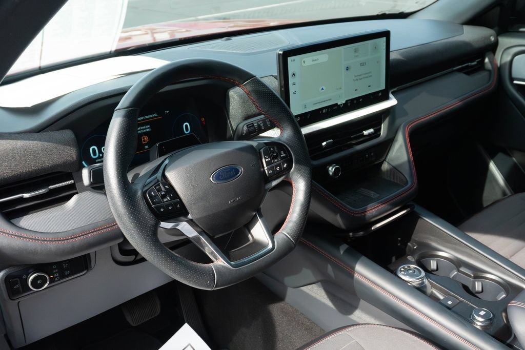Used 2025 Ford Explorer ST-Line w/ Premium Package RWD image 3