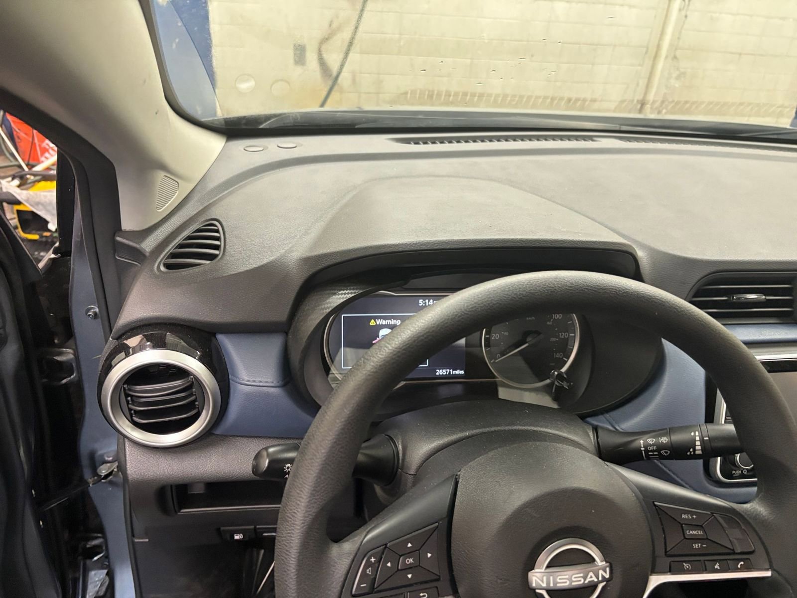 Used 2025 Nissan Versa SV FWD image 29