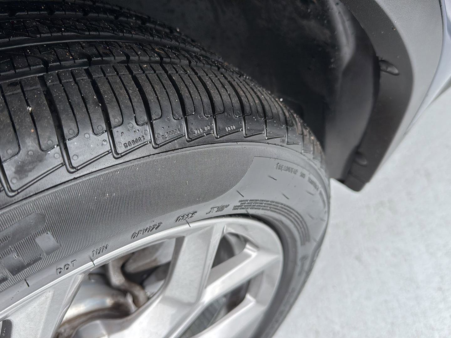 Certified 2023 BMW X4 xDrive30i w/ Premium Package image 37